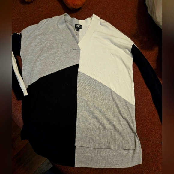 New INC V-Neck Oversized Sweater In Small - Picture 1 of 9
